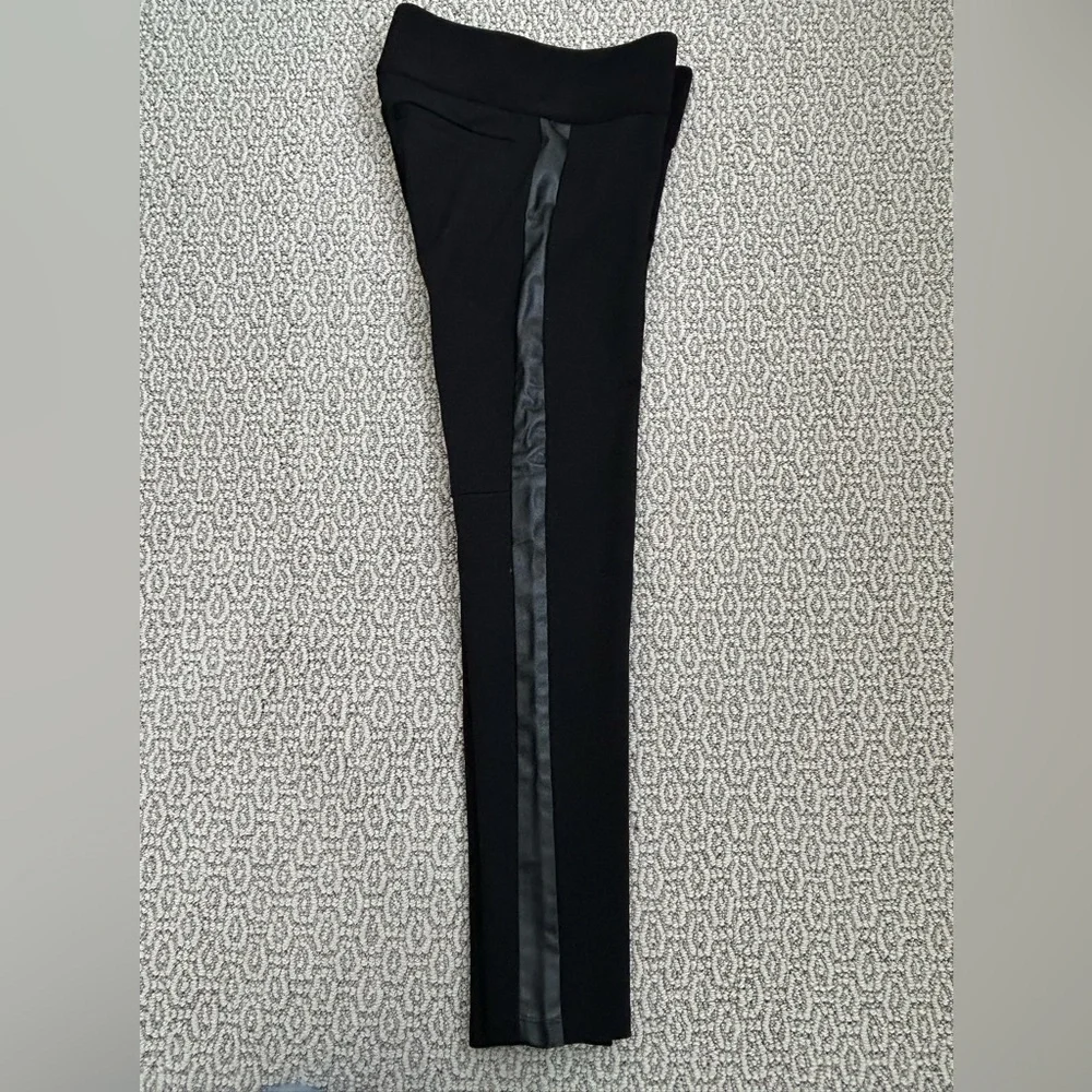 BLACK STRETCH LEGGINGS w/ VEGAN LEATHER 1” SIDE INSERT - Picture 3 of 5